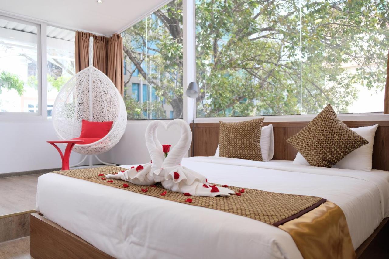ดิ อูมิ โฮเทล Hotel โฮจิมินห์ซิตี้ ภายนอก รูปภาพ
